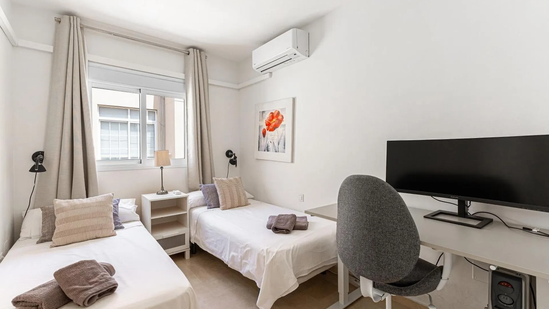 3 Bedroom Apartment With Private Rooftop Terrace Nerja Ισπανία